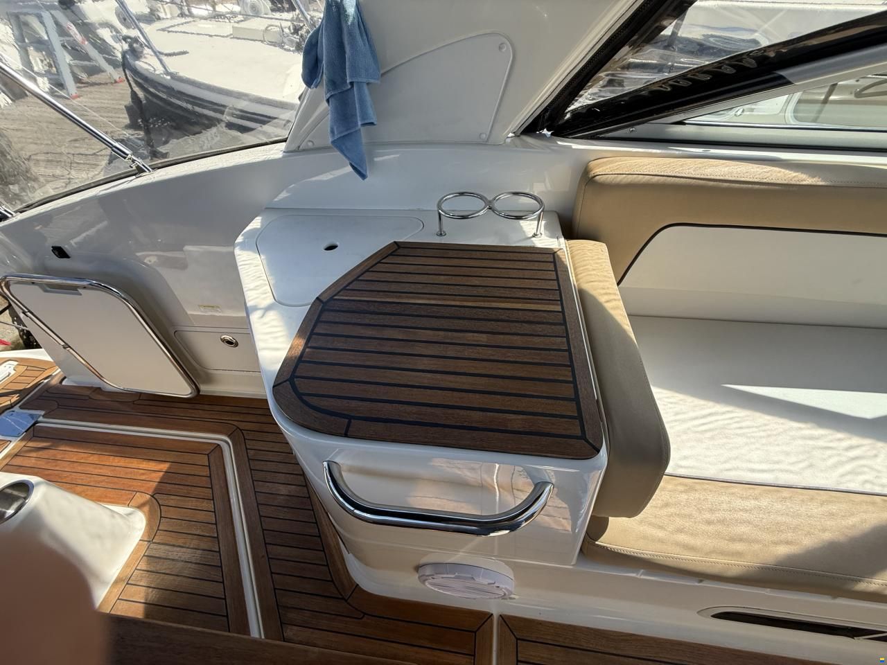 Bayliner 842 Cuddy