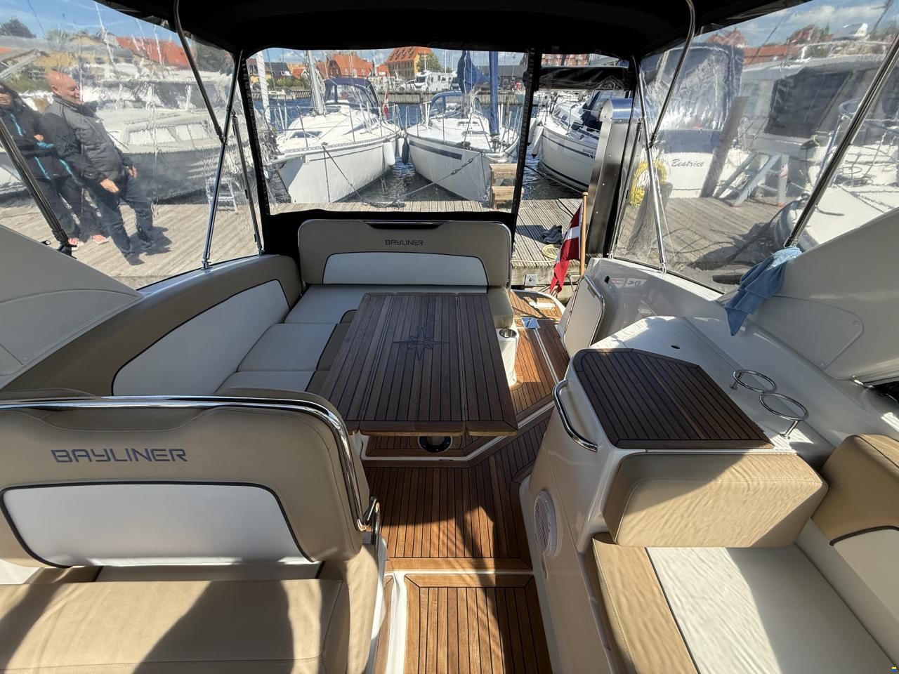 Bayliner 842 Cuddy