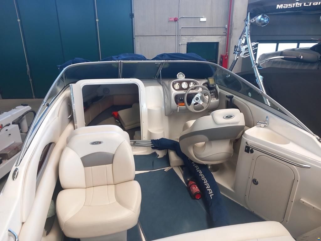 Chaparral 210 SS