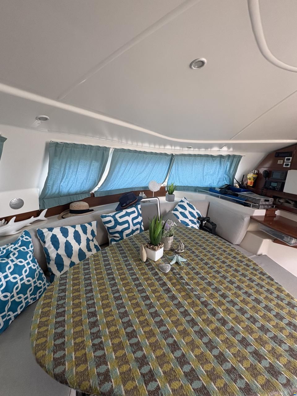 Fountaine Pajot Lavezzi 40