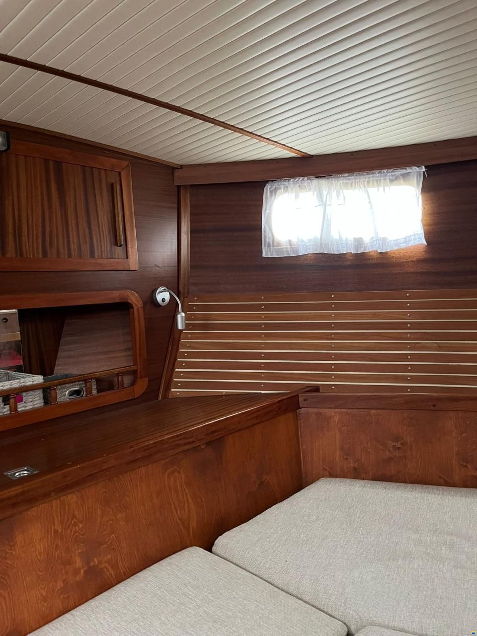 Nauticat 33