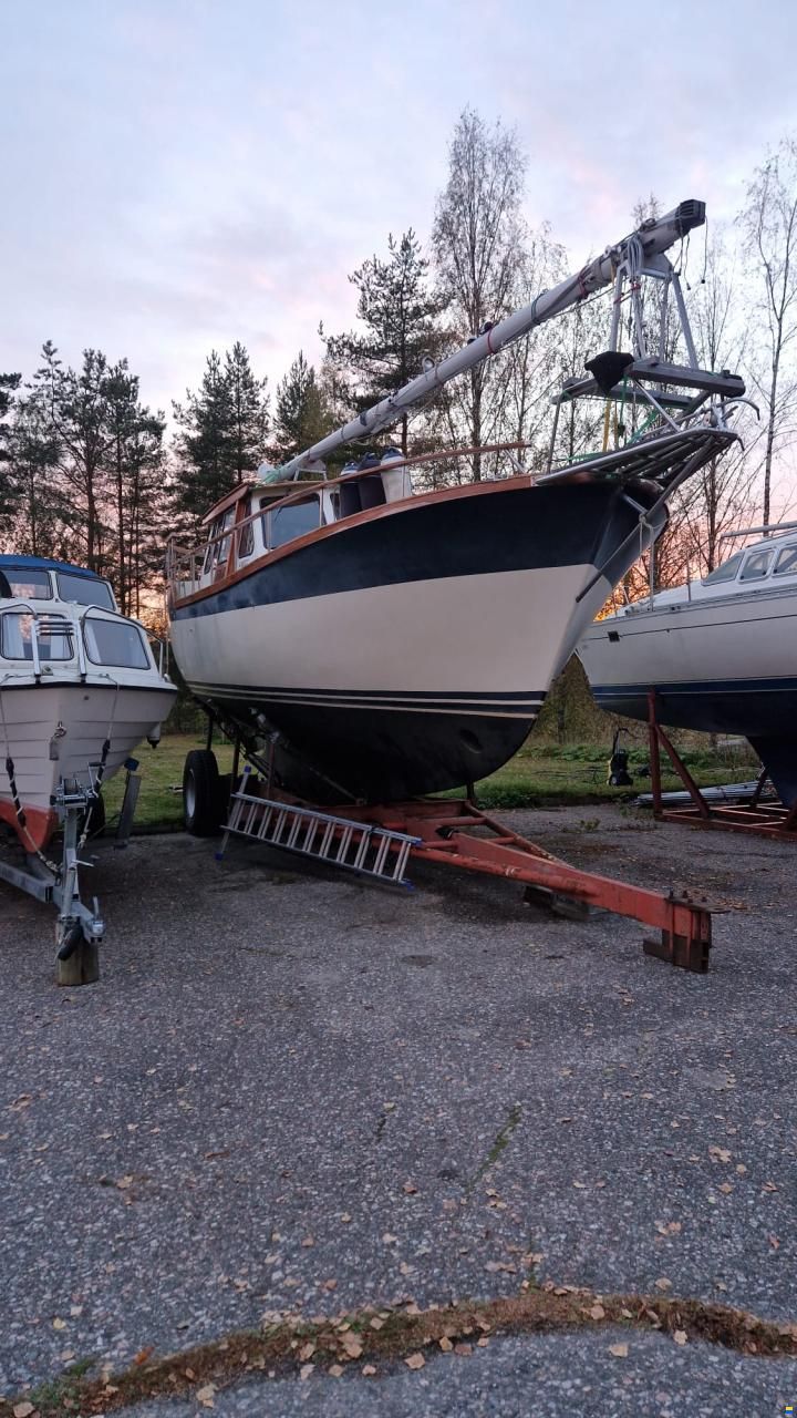Nauticat 33