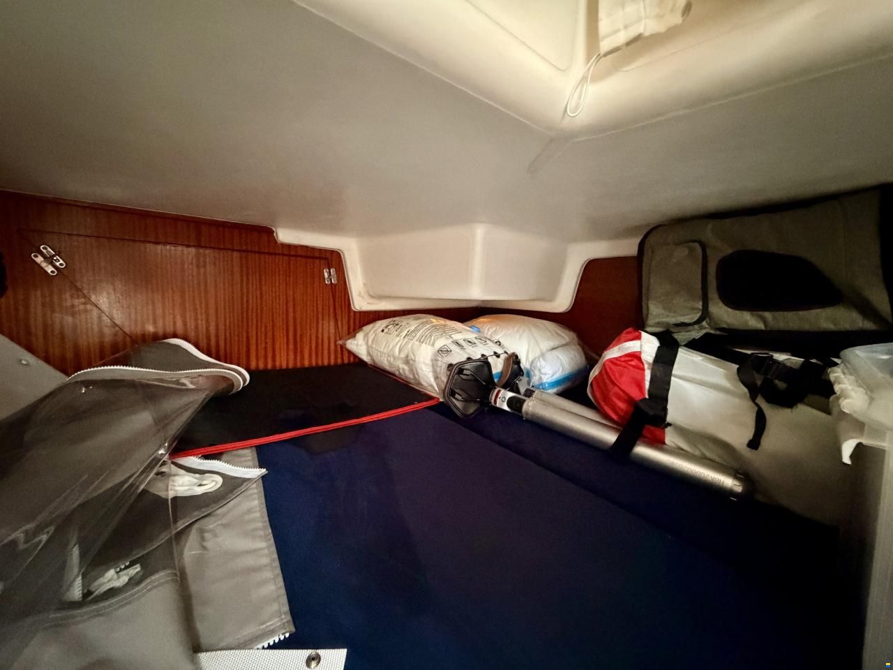 Bavaria 37
