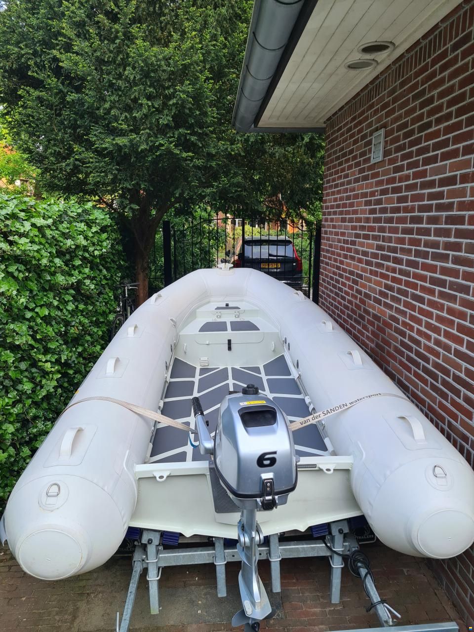 Zar Mini Rib 13 DL met trailer