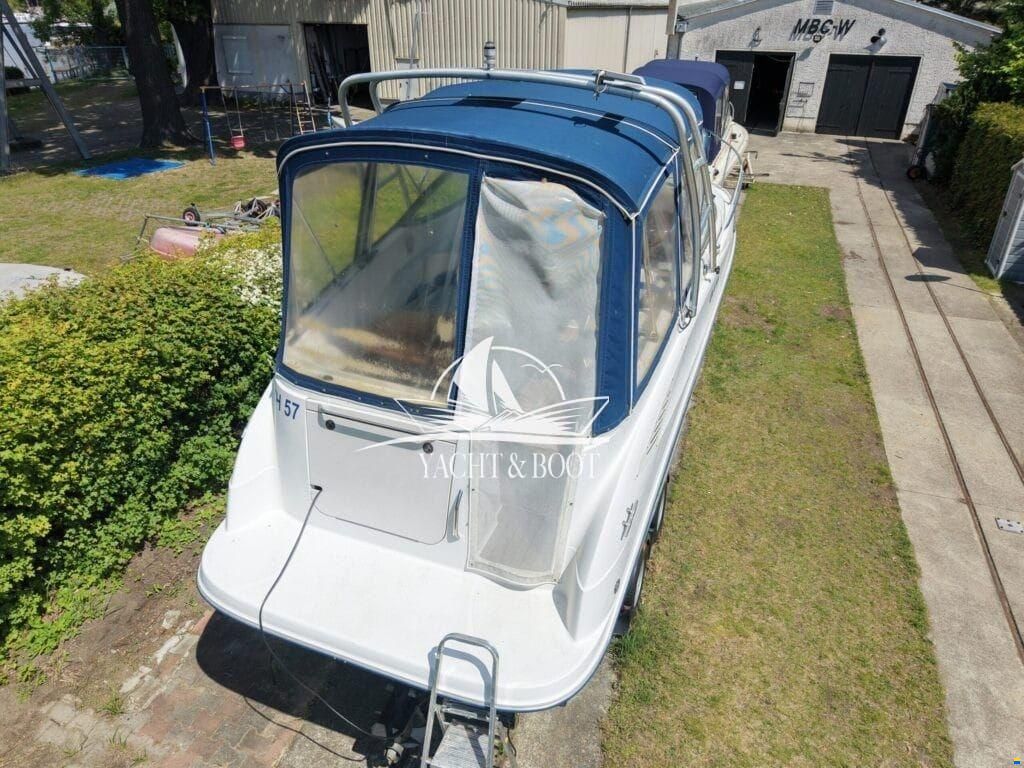 Bayliner 265
