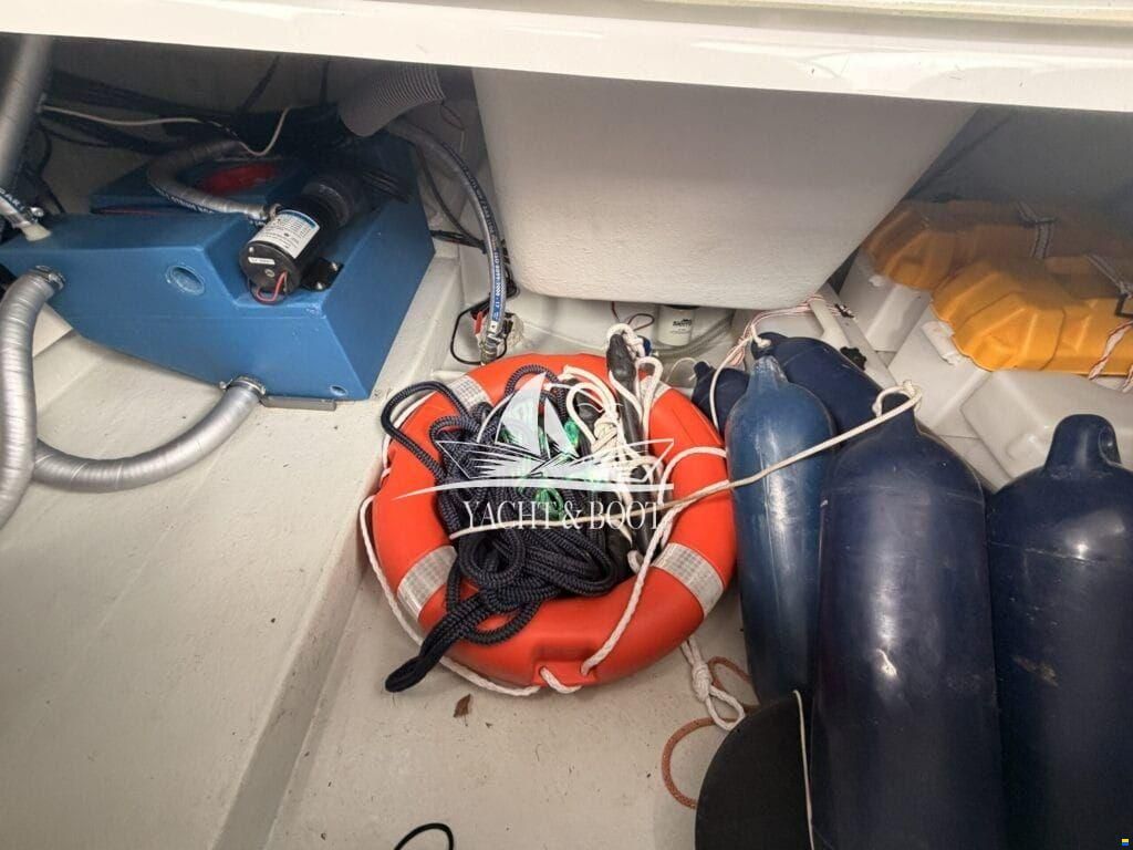 Aqualine 690 Cabin