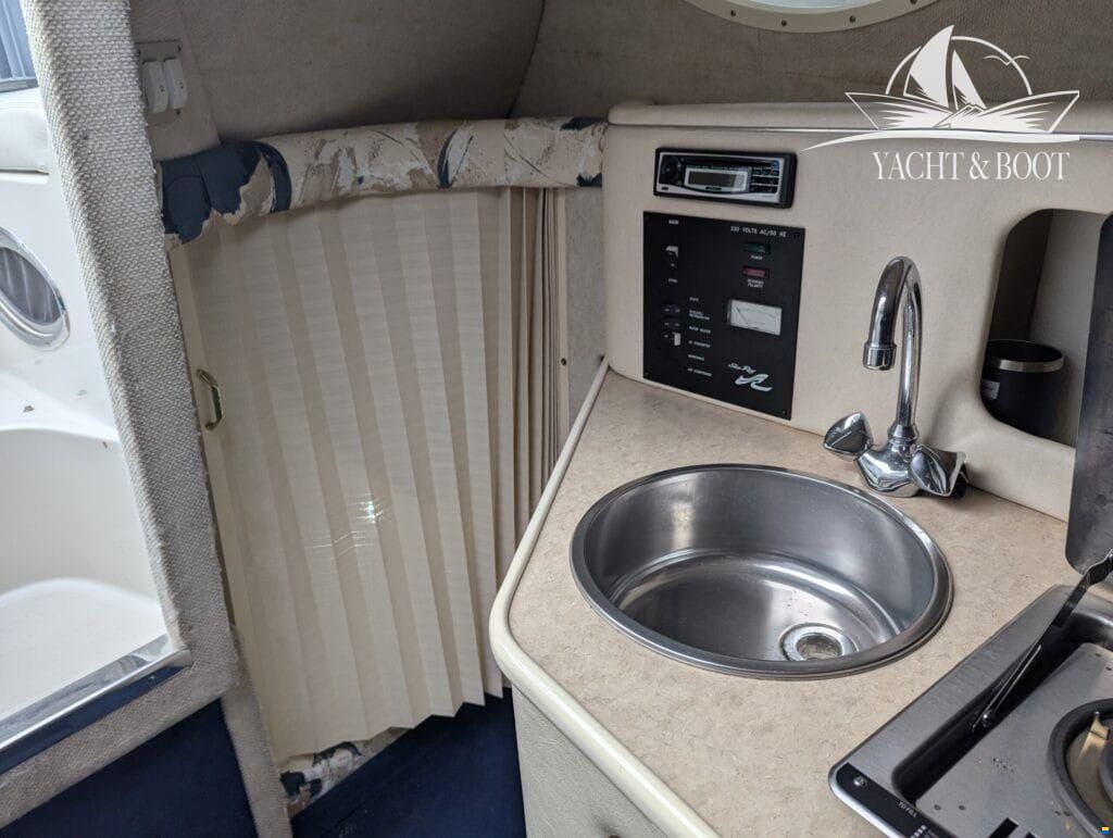 Sea Ray 240 DA Sundancer