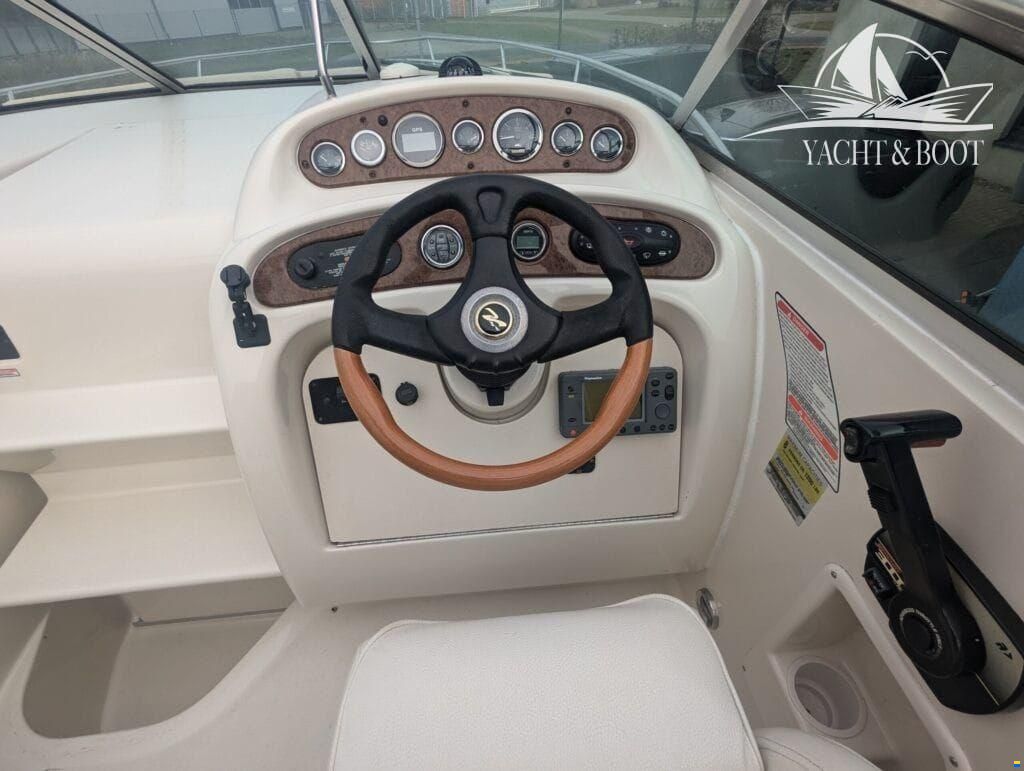 Sea Ray 240 DA Sundancer