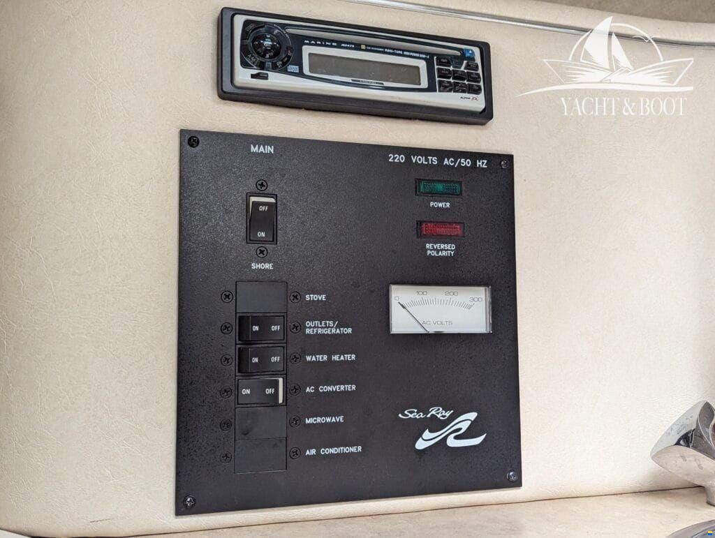 Sea Ray 240 DA Sundancer