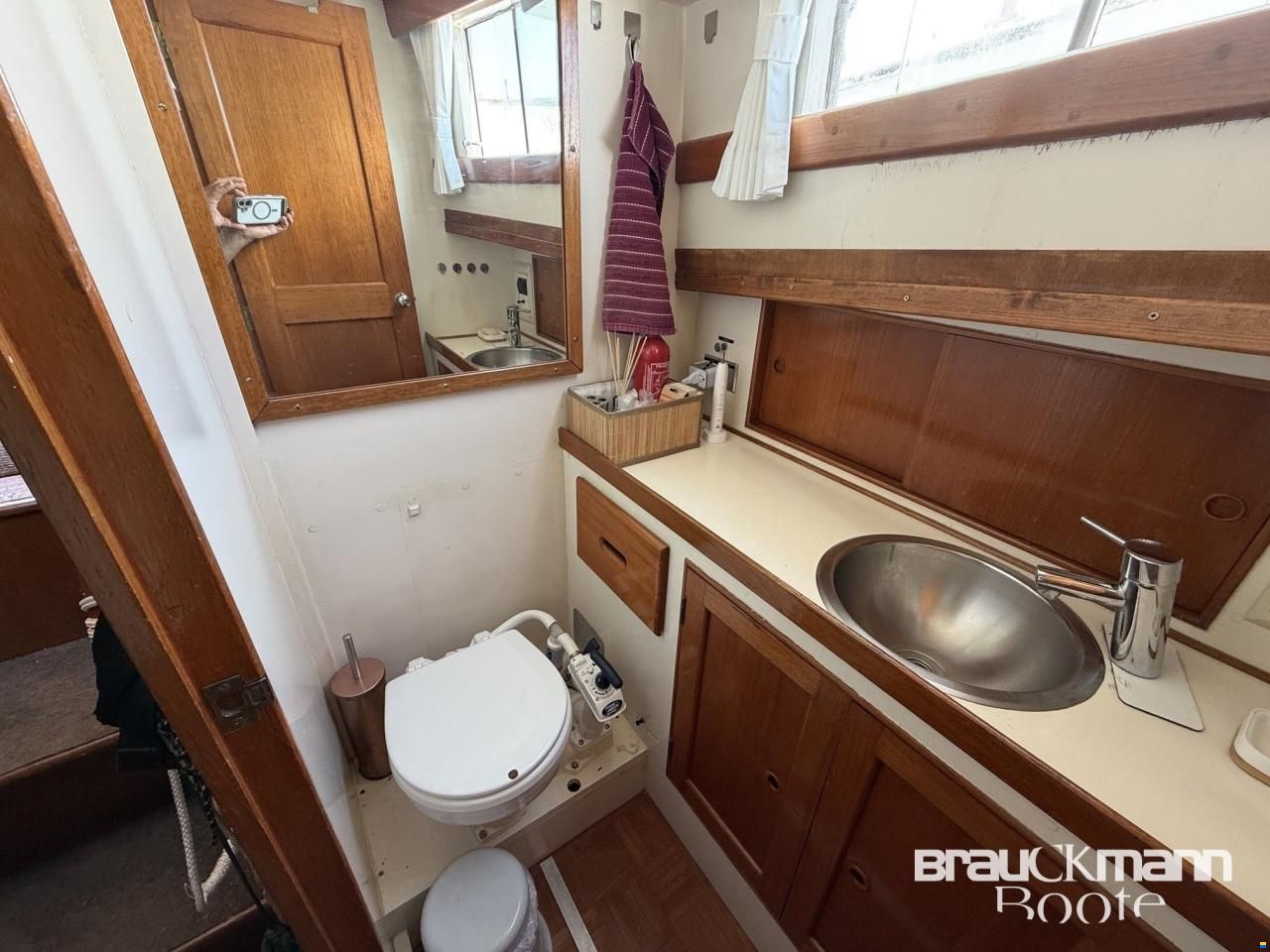 Island Gypsy Trawler 36 Classic
