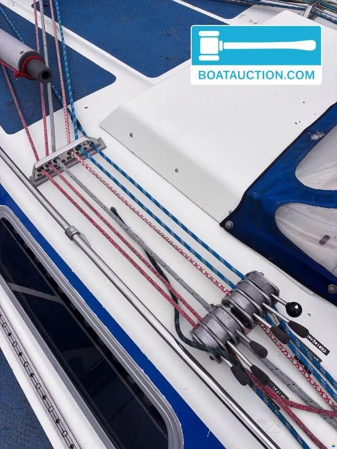 Colvic UFO 34