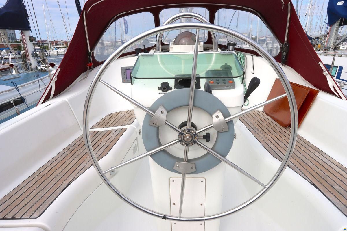 Beneteau Oceanis Clipper 331 Lifting keel