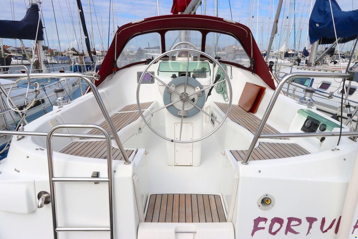 Beneteau Oceanis Clipper 331 Lifting keel