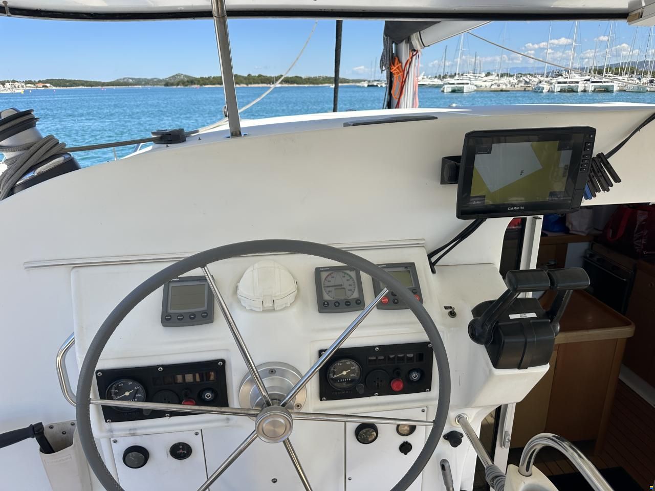 Lagoon 410 S2