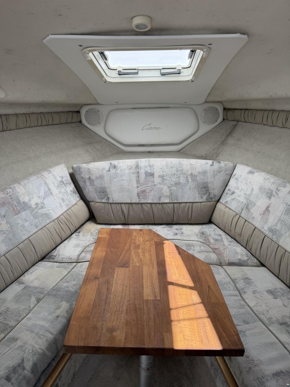 Bayliner 2355