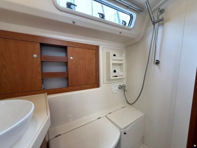 Hanse 385
