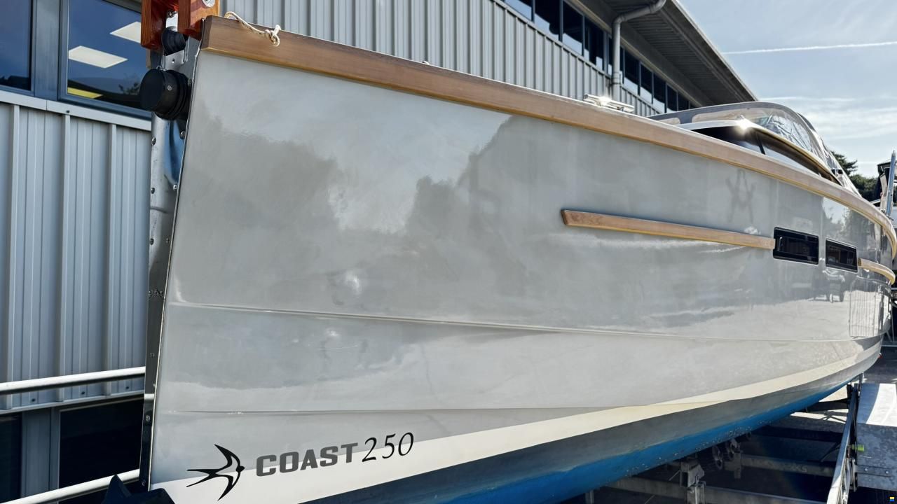 Swallow Yachts Coast 250