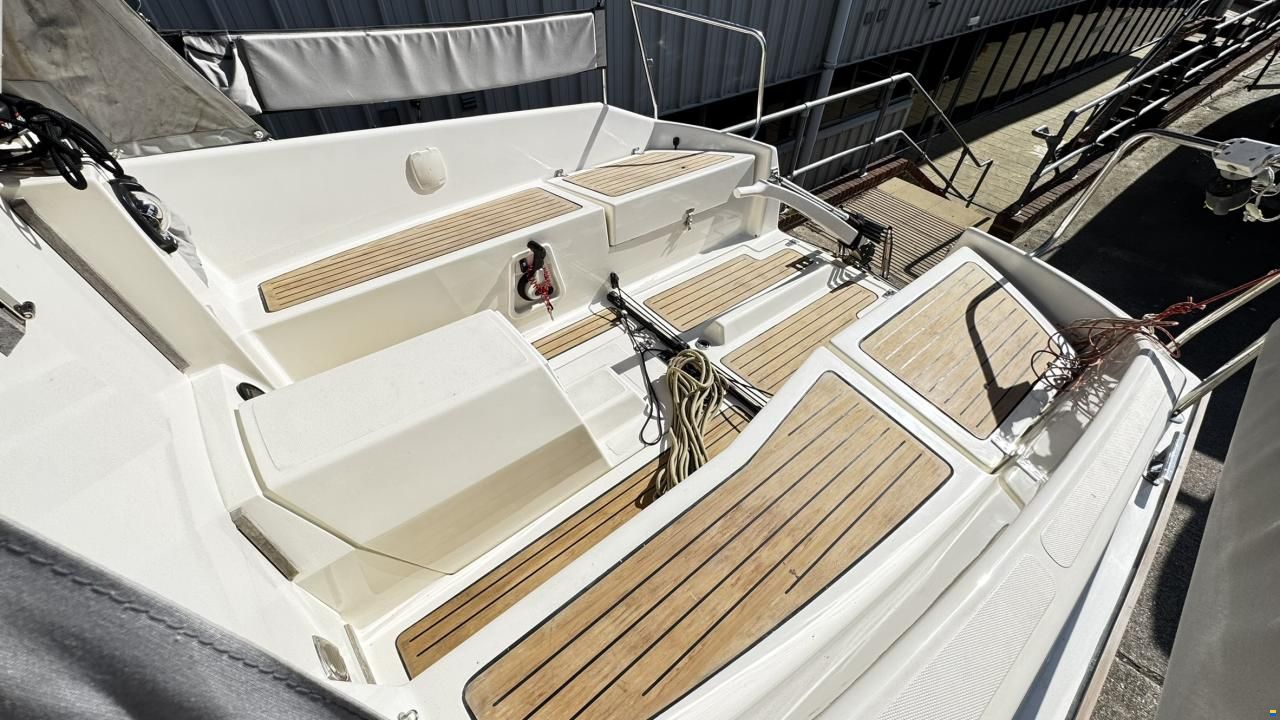 Swallow Yachts Coast 250