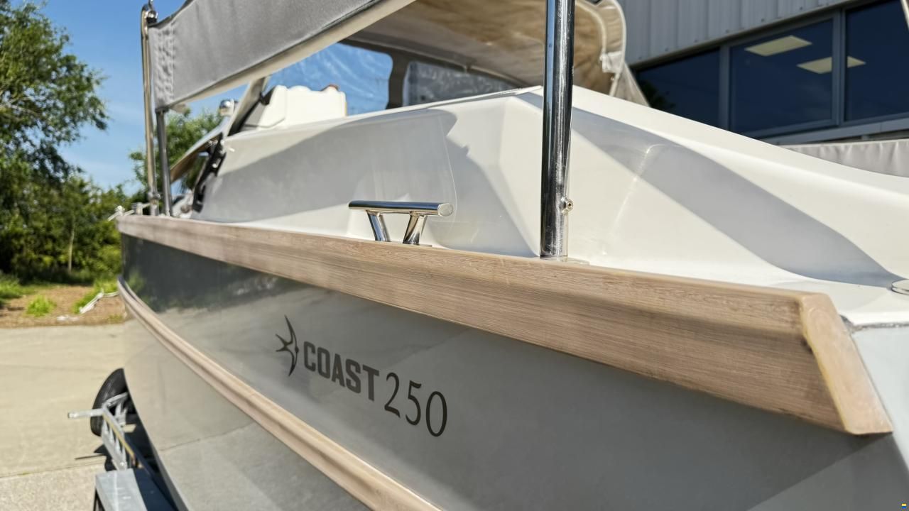 Swallow Yachts Coast 250