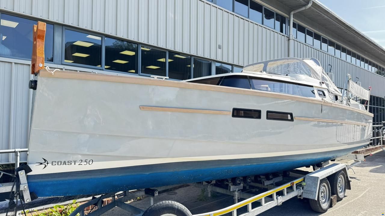 Swallow Yachts Coast 250