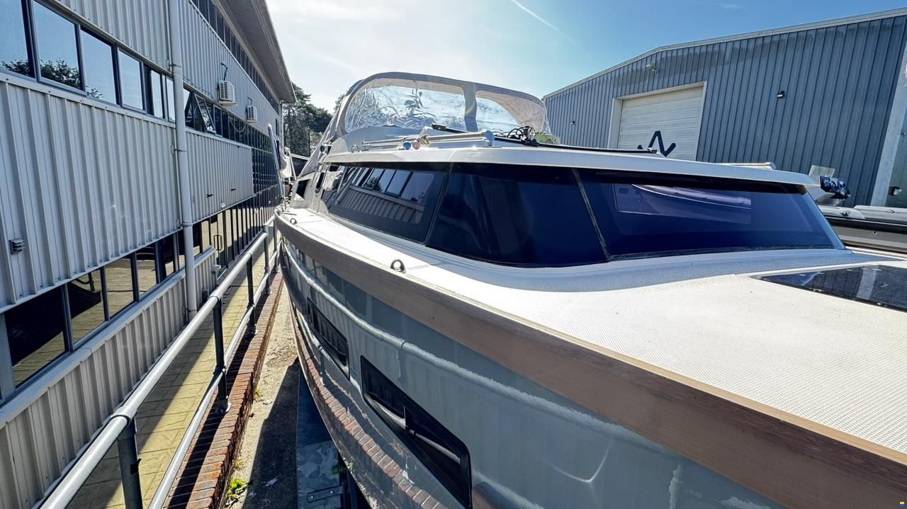 Swallow Yachts Coast 250