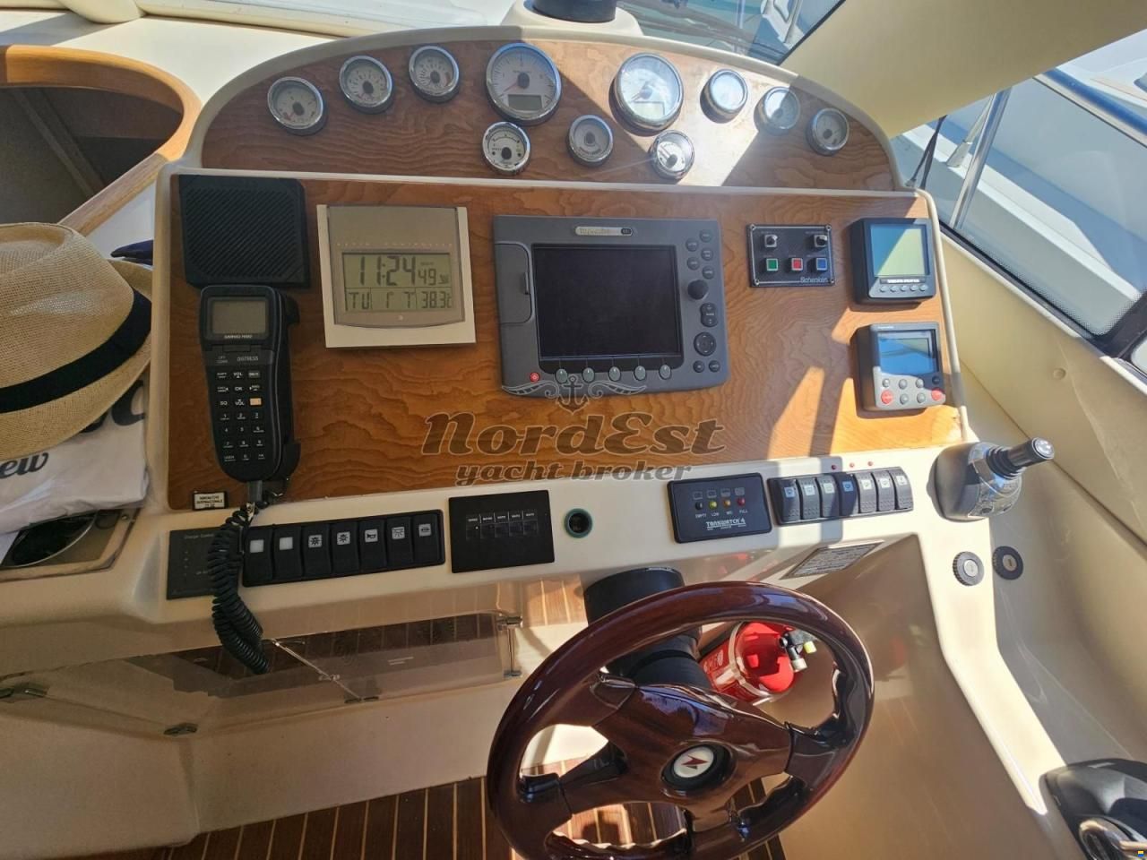 Rodman 44 fly - IPS 500