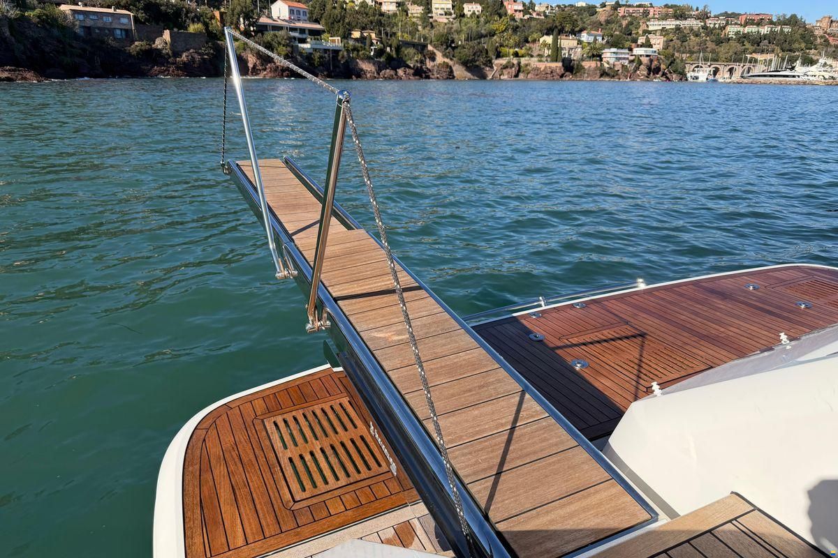 Fairline Squadron 48