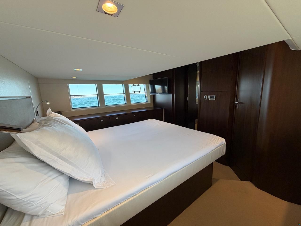 Fairline Squadron 48