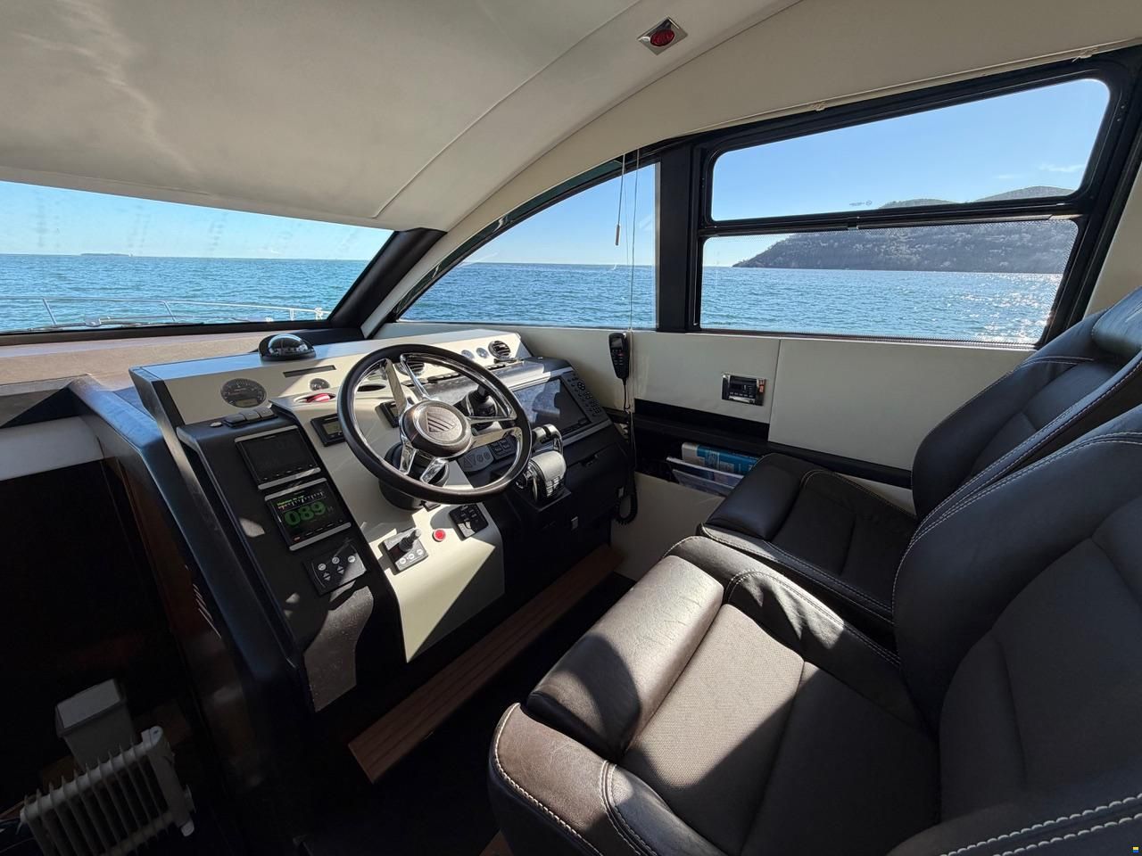 Fairline Squadron 48