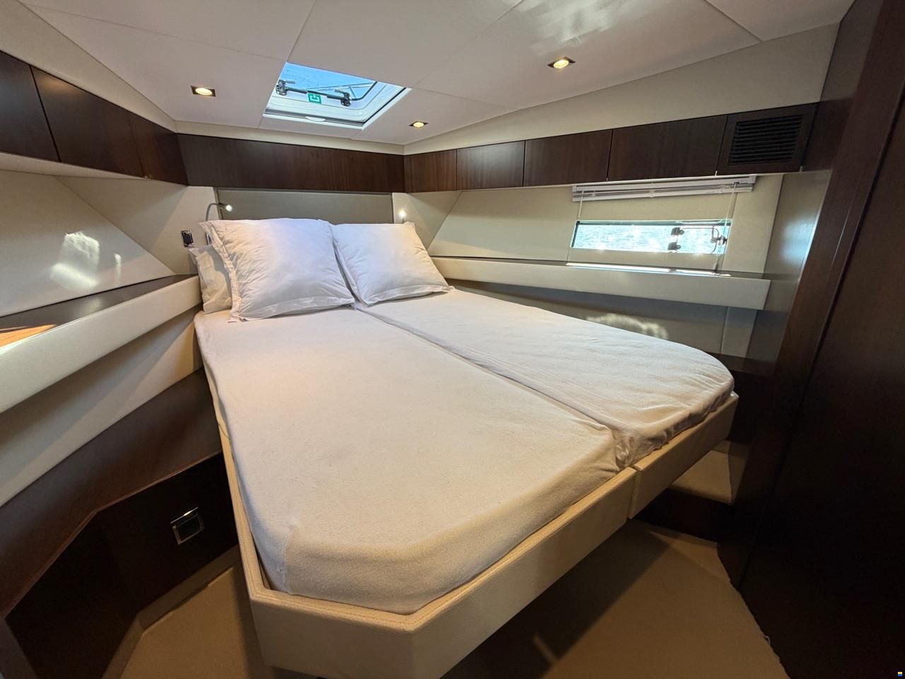 Fairline Squadron 48