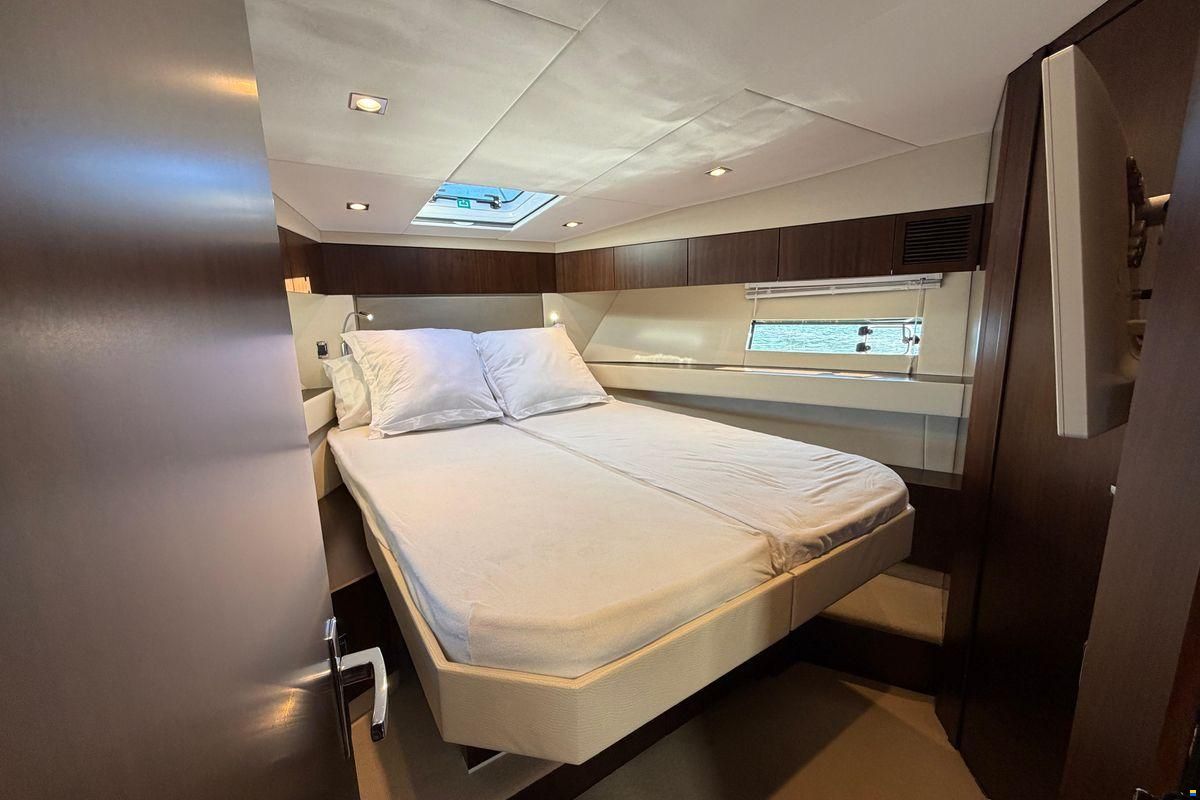 Fairline Squadron 48