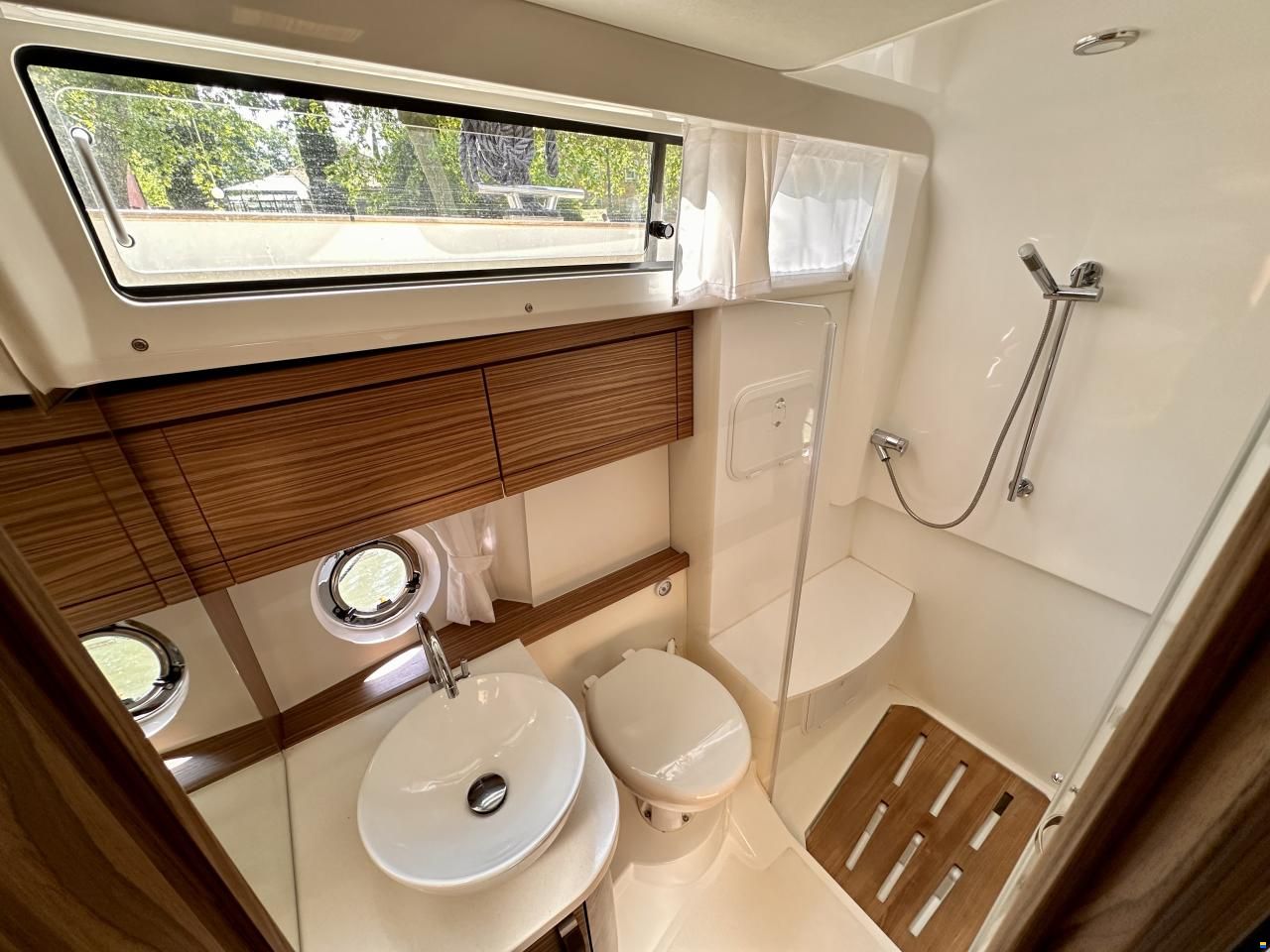 Greenline 40 Hybrid