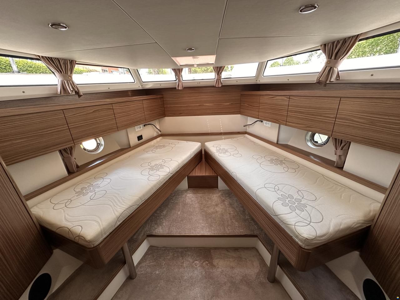 Greenline 40 Hybrid