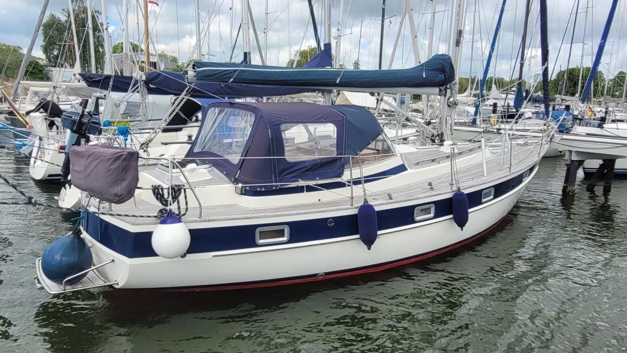 Hallberg-Rassy HR 352 Scandinavia