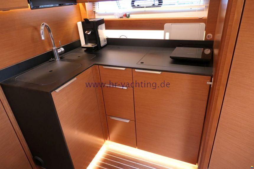 Bavaria 360 HT