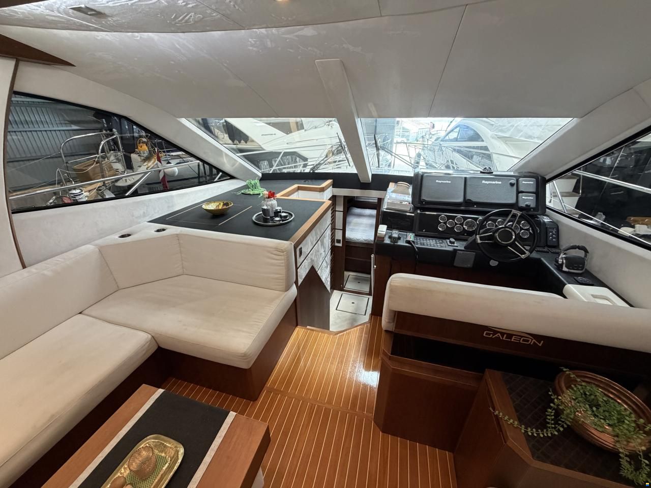 Galeon 550 Fly