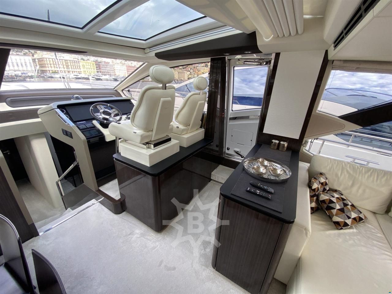 Azimut 77S