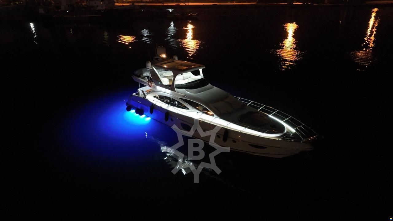 Azimut 68 EVO