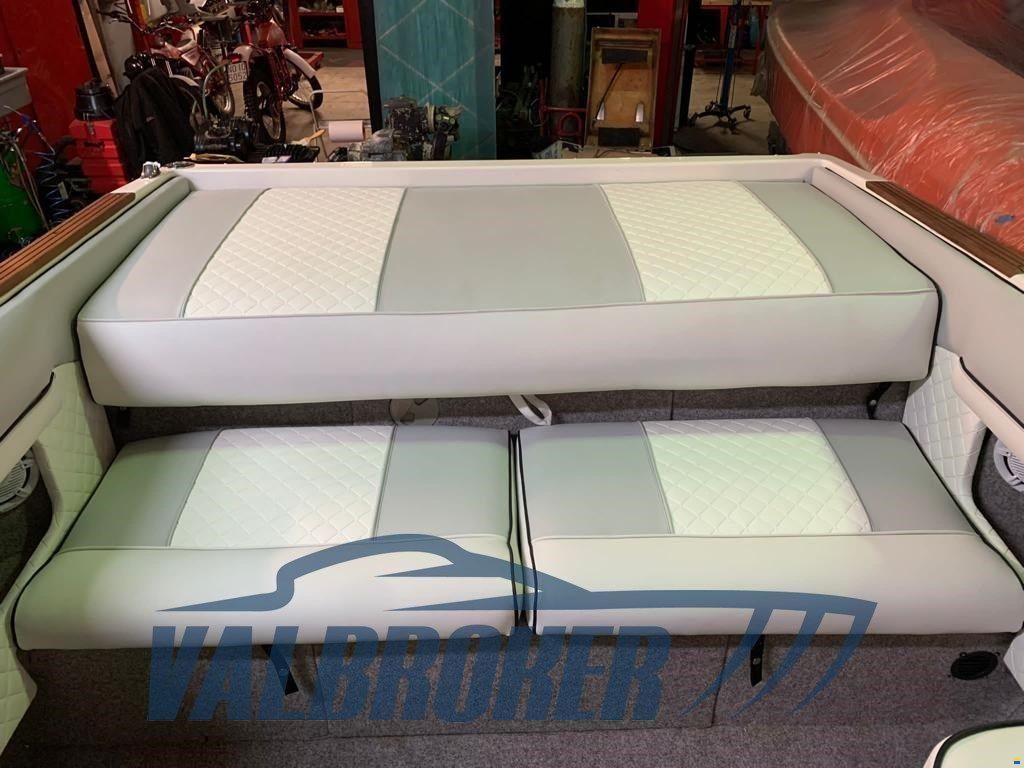 Sea Ray 200 SR
