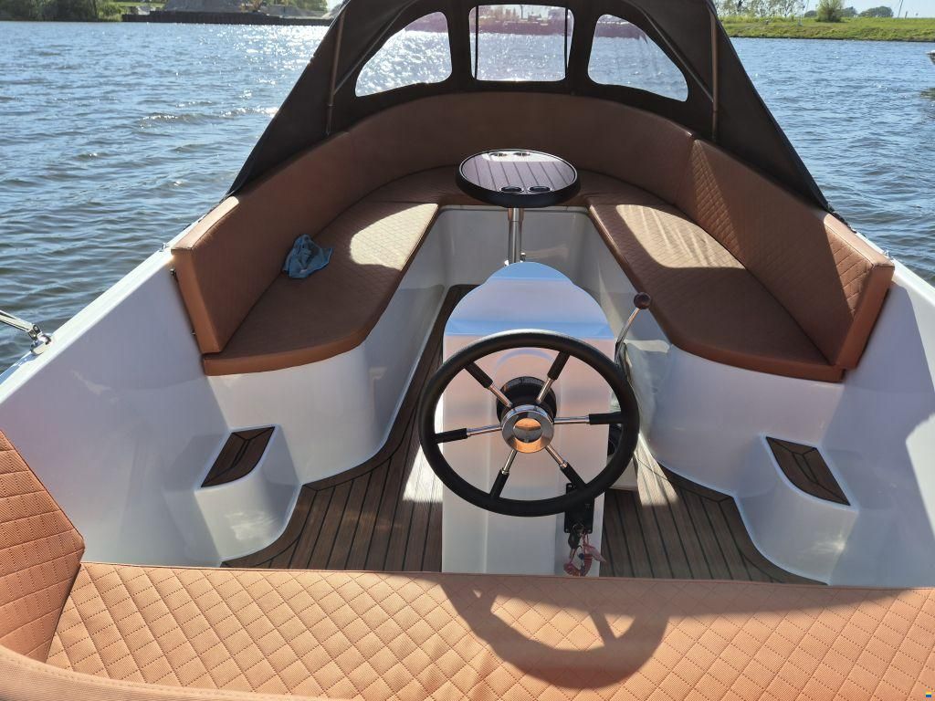 Reitdieper 565 tender