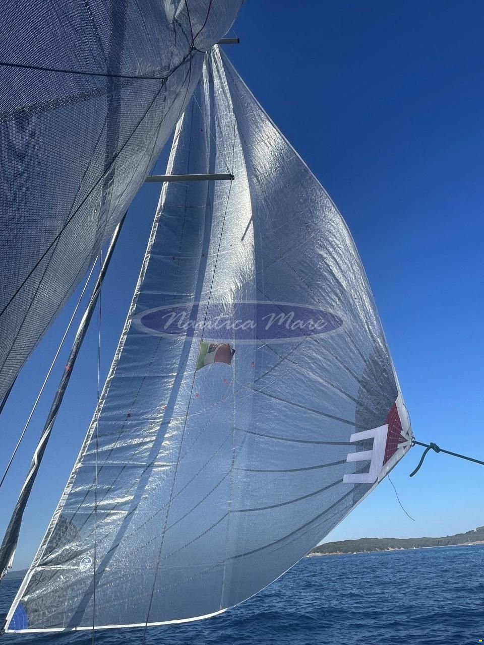 Latitude 46 TOFINOU 8