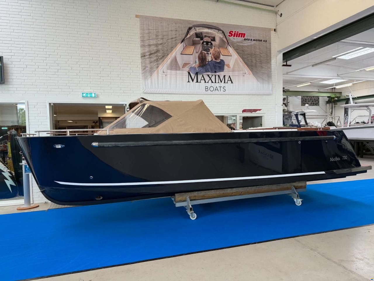 Maxima 730