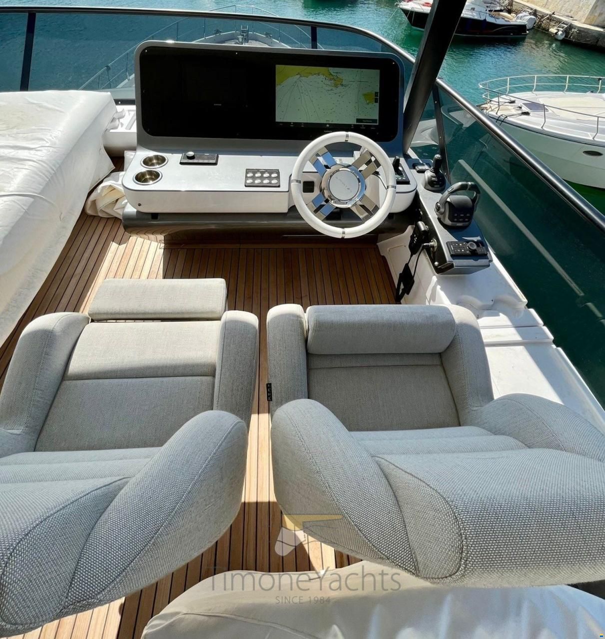 Azimut 68 flybridge