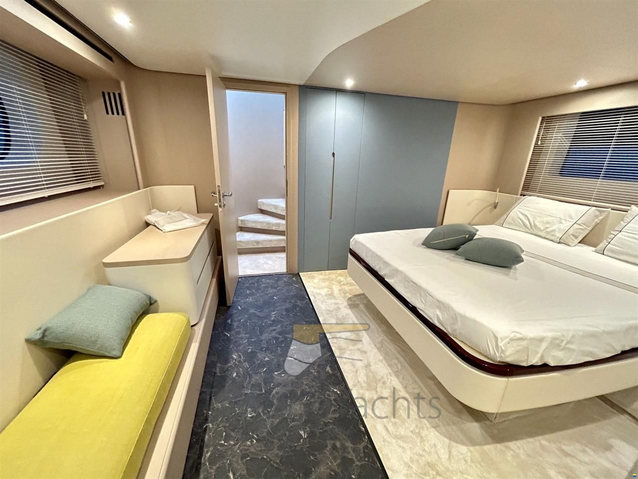 Azimut 68 flybridge