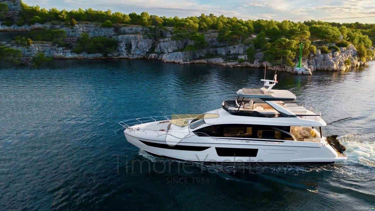 Azimut 68 flybridge