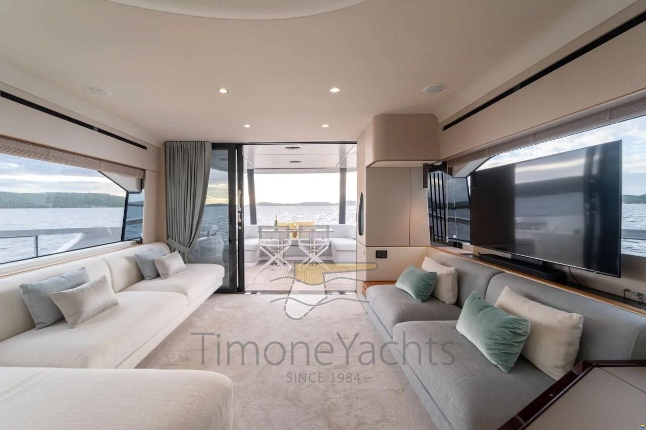 Azimut 68 flybridge