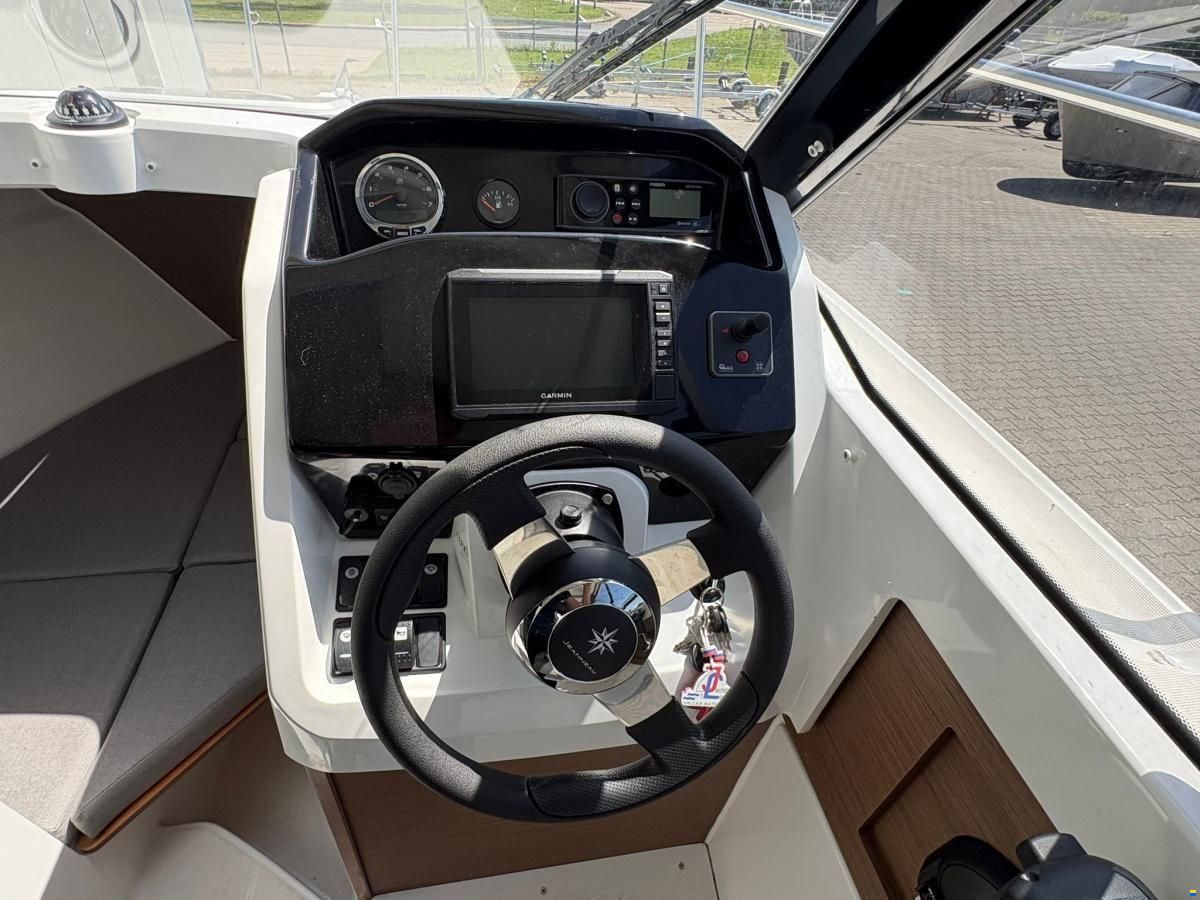 Jeanneau Merry Fisher 695