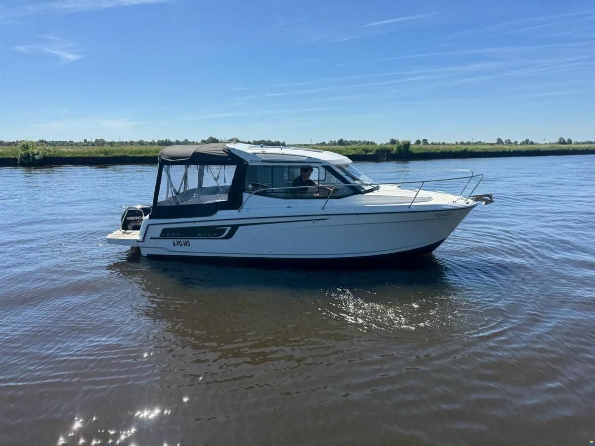 Jeanneau Merry Fisher 695