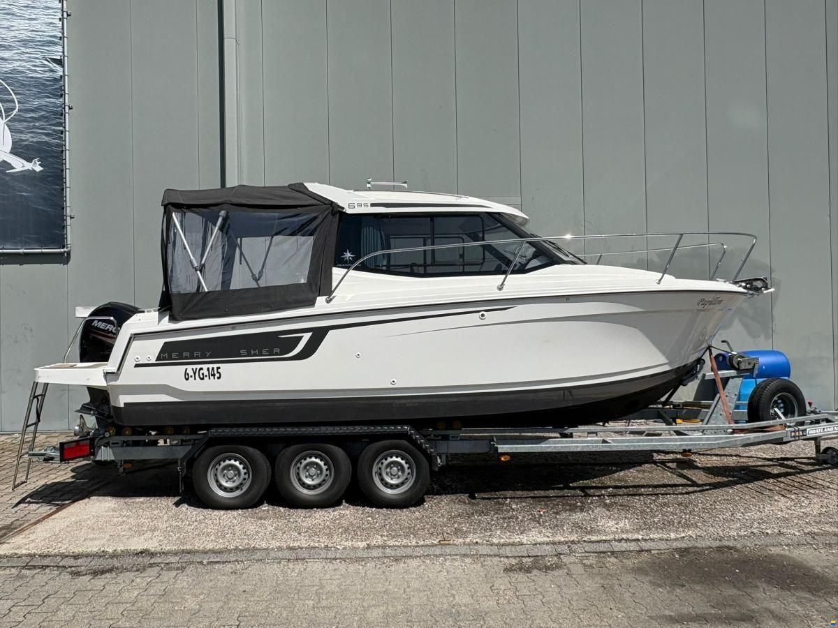 Jeanneau Merry Fisher 695