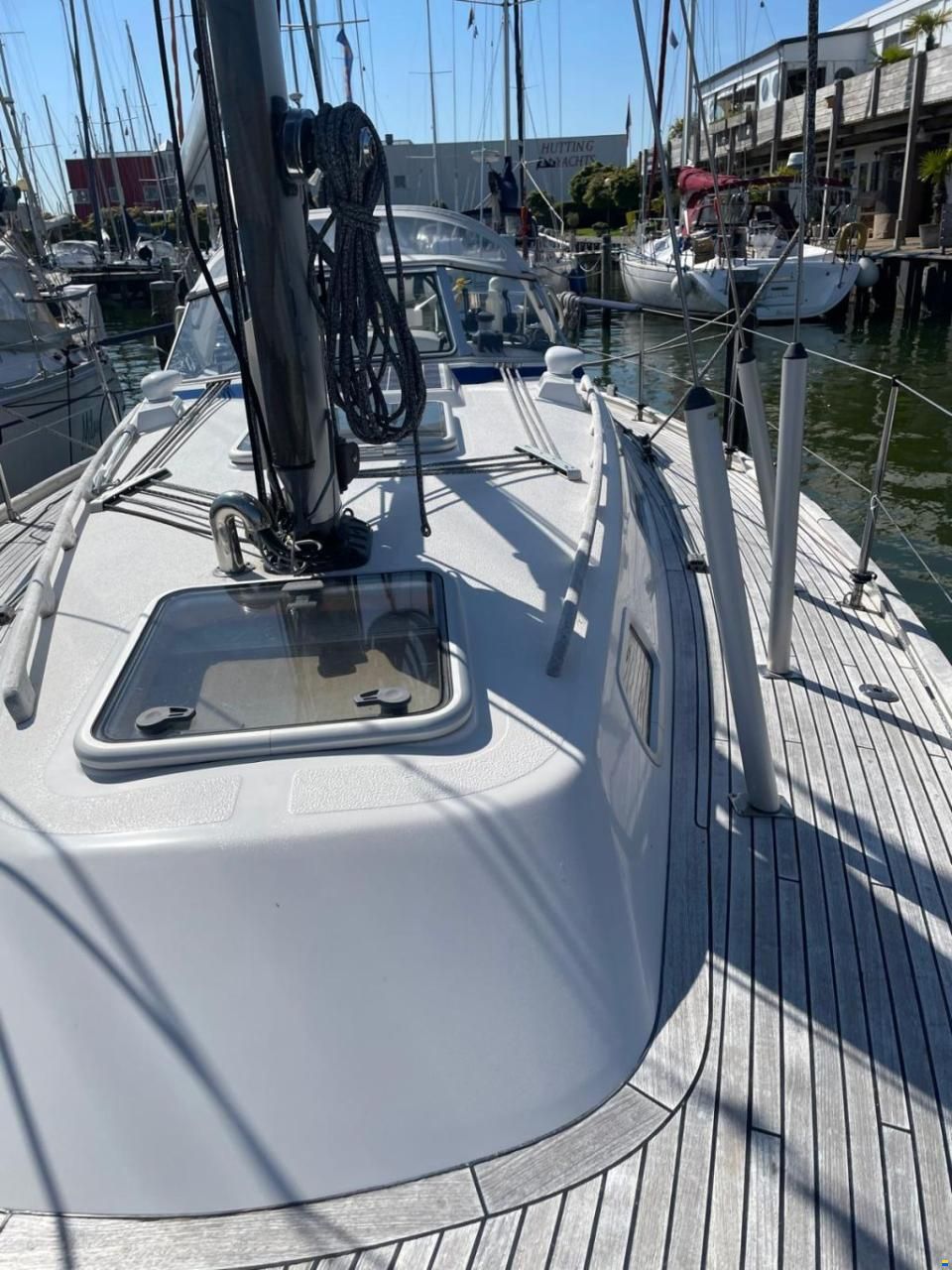 Hallberg-Rassy 34